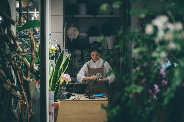 Side Hustle to Storefront